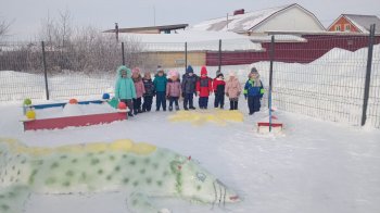 Зима –время чудес. Лепим из снега.   